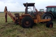 Case 580D, Loader/Backhoe